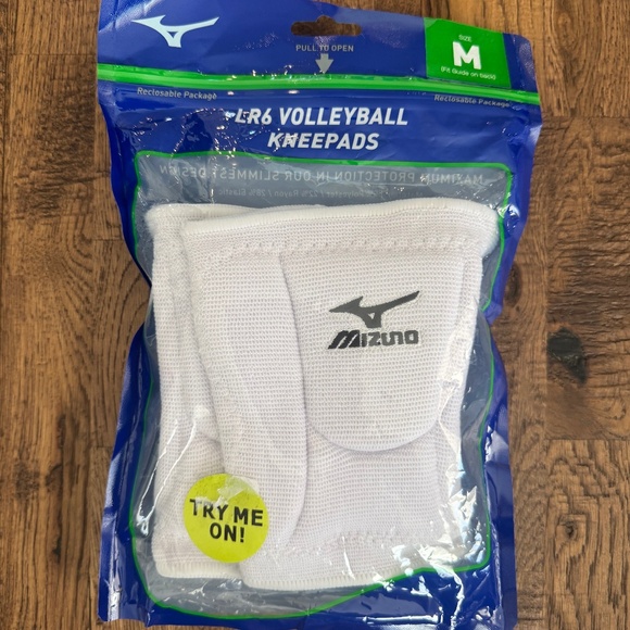 Mizuno Accessories - NEW Mizuno LR6 Volleyball Knee Pads White Size M F